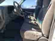 2000 Chevrolet Silverado 1500 with VIN 1GCEC14W5YE217348, listed as a Copart auction lot 46402225 with 316,234 mi miles and Salvage title. Bid and sale history available at DreamBid. Image 7.