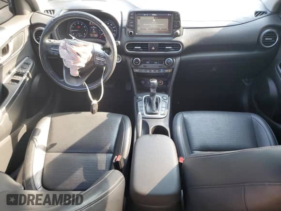 2020 Hyundai Kona Ultimate с VIN KM8K5CA56LU470483, выставлен на аукционе Copart как лот 63829965 с пробегом 50 835 миль миль и Списание • Salvage title. История ставок и продаж доступна на DreamBid. Изображение 8.