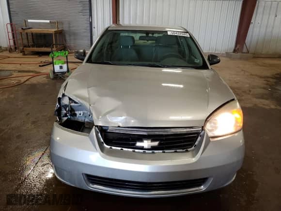 2006 Chevrolet Malibu 1LS z VIN 1G1ZS51F06F222022, wystawiony jako Copart lot #60432685 z przebiegiem 203 901 mil mil oraz Czysty tytuł • Clean title. Historia ofert i sprzedaży dostępna na DreamBid. Obrazek 5.