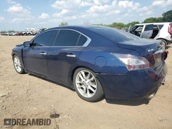 2014 Nissan Maxima SV with VIN 1N4AA5AP3EC452823, listed as a Copart auction lot 68180105 with 84,991 mi miles and Salvage title. Bid and sale history available at DreamBid. Image 2.