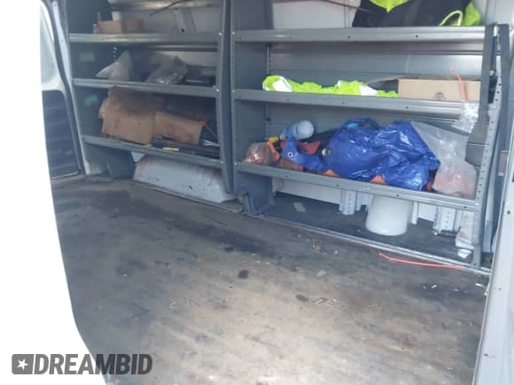 2019 Chevrolet Express Cargo с VIN 1GCZGGFGXK1295427, выставлен на аукционе IAAI как лот 43118877 с пробегом 137 812 миль миль и . История ставок и продаж доступна на DreamBid. Изображение 8.