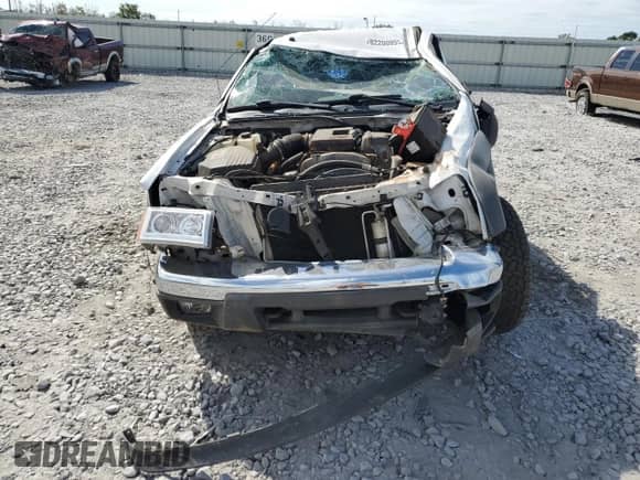 2007 Chevrolet Colorado 2LT with VIN 1GCDS13E278211446, listed as a Copart auction lot 82200995 with 187,105 mi miles and Salvage title. Bid and sale history available at DreamBid. Image 5.