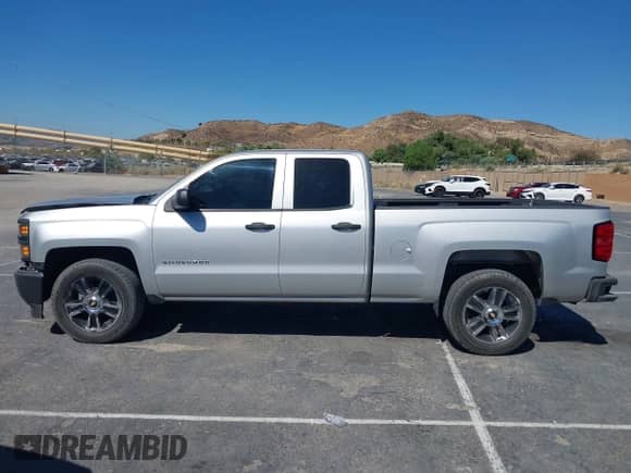 2015 Chevrolet Silverado 1500 Work Truck с VIN 1GCRCPEH1FZ356323, выставлен на аукционе IAAI как лот 43128197 с пробегом 159 030 миль миль и . История ставок и продаж доступна на DreamBid. Изображение 14.