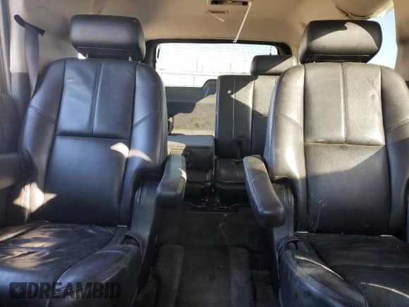 2008 Chevrolet Suburban 2LT с VIN 1GNFK163X8J221940, выставлен на аукционе Copart как лот 69537615 с пробегом 200 733 миль миль и Списание • Salvage title. История ставок и продаж доступна на DreamBid. Изображение 10.