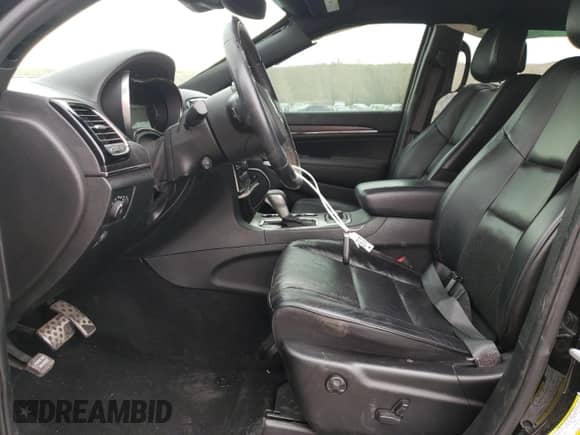 2019 Jeep Grand Cherokee High Altitude с VIN 1C4RJFCTXKC629294, выставлен на аукционе Copart как лот 49518585 с пробегом 80 759 миль миль и Списание • Salvage title. История ставок и продаж доступна на DreamBid. Изображение 7.