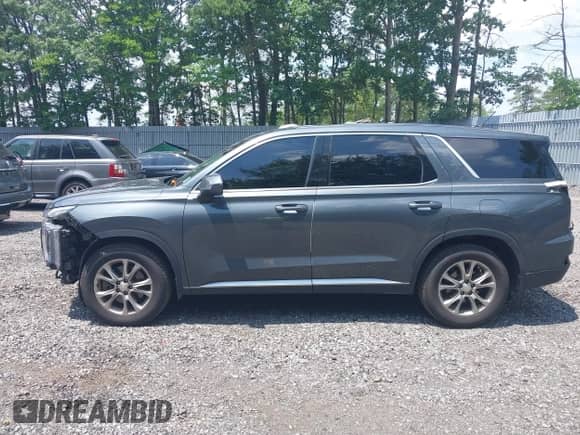 2022 Hyundai Palisade SE z VIN KM8R1DHE5NU424507, wystawiony jako IAAI lot #42589807 z przebiegiem 145 586 mil mil oraz . Historia ofert i sprzedaży dostępna na DreamBid. Obrazek 14.