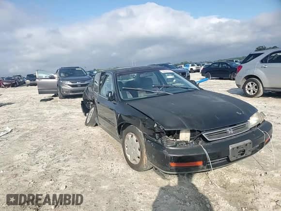 1997 Honda Accord LX with VIN 1HGCD5635VA031800, listed as a Copart auction lot 68043535 with 117,049 mi miles and Salvage title. Bid and sale history available at DreamBid. Image 13.