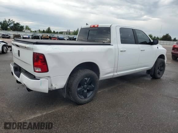 2019 Ram 1500 Big Horn z VIN 1C6RR7TT0KS713751, wystawiony jako Copart lot #70797725 z przebiegiem 143 021 mil mil oraz Szkoda całkowita • Salvage title. Historia ofert i sprzedaży dostępna na DreamBid. Obrazek 3.