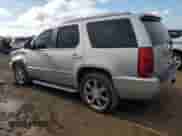 2010 Cadillac Escalade Luxury with VIN 1GYUKBEF4AR186007, listed as a Copart auction lot 68947085 with 178,235 mi miles and Salvage title. Bid and sale history available at DreamBid. Image 2.