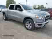 2022 Ram 1500 Big Horn z VIN 1C6RRFFG3NN258356, wystawiony jako IAAI lot #42181879 z przebiegiem 72 696 mil mil oraz . Historia ofert i sprzedaży dostępna na DreamBid. Obrazek 1.