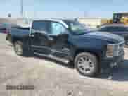 2015 Chevrolet Silverado 1500 High Country z VIN 3GCPCTECXFG352050, wystawiony jako Copart lot #66741964 z przebiegiem Nie podano mil oraz Szkoda całkowita • Salvage title. Historia ofert i sprzedaży dostępna na DreamBid. Obrazek 4.