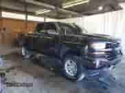 2018 Chevrolet Silverado 1500 LT z VIN 1GCVKRECXJZ377066, wystawiony jako Copart lot #84867095 z przebiegiem 76 524 mil mil oraz Szkoda całkowita • Salvage title. Historia ofert i sprzedaży dostępna na DreamBid. Obrazek 4.