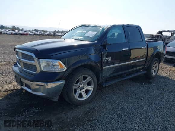 2015 Ram 1500 Laramie Longhorn с VIN 1C6RR7PM7FS548337, выставлен на аукционе IAAI как лот 40021180 с пробегом 123 684 миль миль и . История ставок и продаж доступна на DreamBid. Изображение 2.