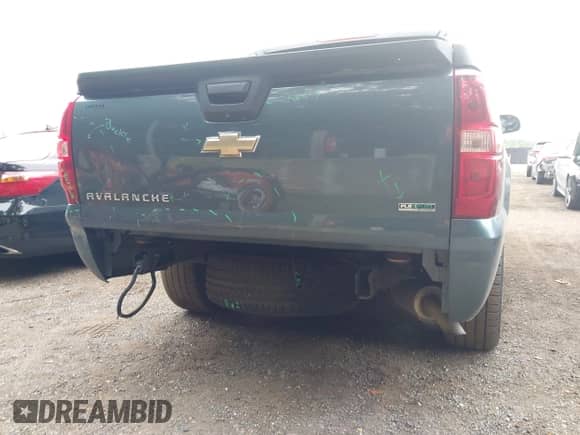 2010 Chevrolet Avalanche LTZ с VIN 3GNVKGE01AG116670, выставлен на аукционе IAAI как лот 42894635 с пробегом 170 415 миль миль и . История ставок и продаж доступна на DreamBid. Изображение 6.