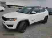 2020 Jeep Compass Altitude с VIN 3C4NJCBB4LT147531, выставлен на аукционе Copart как лот 82232885 с пробегом 64 469 миль миль и Списание • Salvage title. История ставок и продаж доступна на DreamBid. Изображение 1.