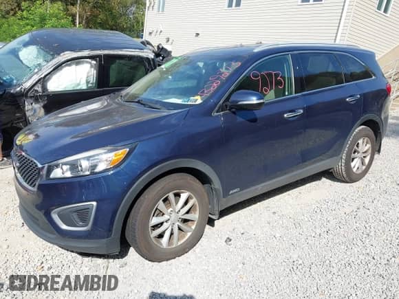 2018 Kia Sorento LX z VIN 5XYPGDA36JG343613, wystawiony jako IAAI lot #43229273 z przebiegiem 130 976 mil mil oraz . Historia ofert i sprzedaży dostępna na DreamBid. Obrazek 17.