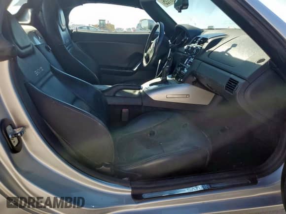 2009 Saturn Sky Red Line z VIN 1G8MT35X79Y104008, wystawiony jako Copart lot #90717725 z przebiegiem 94 455 mil mil oraz Szkoda całkowita • Salvage title. Historia ofert i sprzedaży dostępna na DreamBid. Obrazek 10.