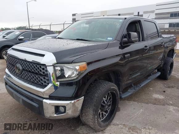 2020 Toyota Tundra SR5 with VIN 5TFEY5F16LX257140, listed as a IAAI auction lot 43095348 with 79,365 mi miles and . Bid and sale history available at DreamBid. Image 2.