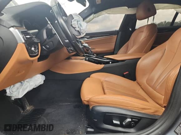 2017 BMW 5 Series 540i xDrive с VIN WBAJE7C39HG887151, выставлен на аукционе Copart как лот 71074605 с пробегом Не указан миль и Списание • Salvage title. История ставок и продаж доступна на DreamBid. Изображение 7.