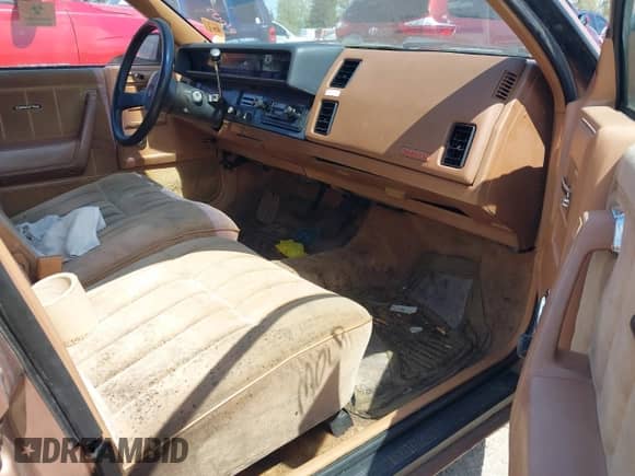 1988 Chevrolet Celebrity с VIN 1G1AW81W0J6173951, выставлен на аукционе IAAI как лот 42173499 с пробегом 93 453 миль миль и . История ставок и продаж доступна на DreamBid. Изображение 5.