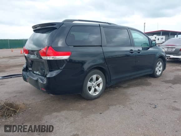 2012 Toyota Sienna LE AAS with VIN 5TDKK3DCXCS257757, listed as a IAAI auction lot 42850535 with 196,046 mi miles and . Bid and sale history available at DreamBid. Image 4.