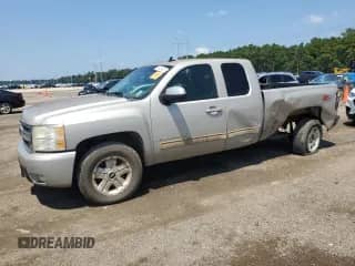 2009 Chevrolet Silverado 1500 LTZ с VIN 1GCEK39039Z208158, выставлен на аукционе Copart как лот 69484225 с пробегом 177 660 миль миль и Списание • Salvage title. История ставок и продаж доступна на DreamBid. Изображение 1.