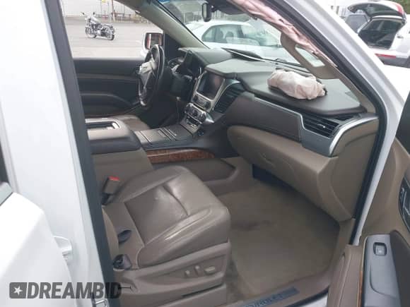 2017 Chevrolet Suburban Premier с VIN 1GNSKJKC5HR252485, выставлен на аукционе IAAI как лот 40909630 с пробегом 92 490 миль миль и . История ставок и продаж доступна на DreamBid. Изображение 5.