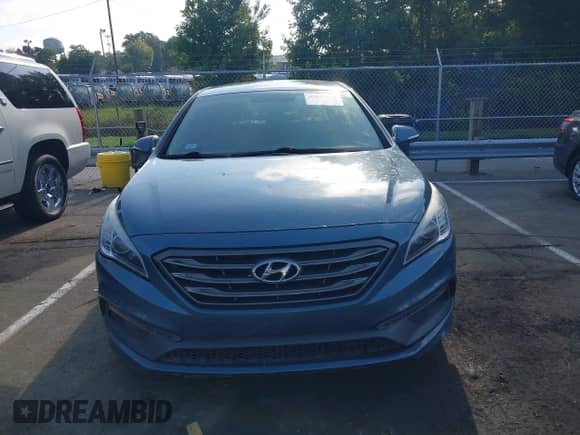 2017 Hyundai Sonata Sport with VIN 5NPE34AFXHH460871, listed as a IAAI auction lot 43033888 with 114,578 mi miles and . Bid and sale history available at DreamBid. Image 11.