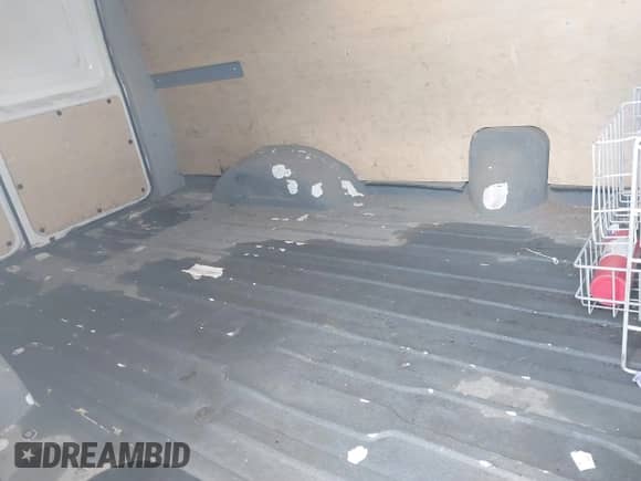 2007 Ford Econoline Cargo Commercial with VIN 1FTNE24W97DA99597, listed as a IAAI auction lot 41700355 with 324,085 mi miles and . Bid and sale history available at DreamBid. Image 8.