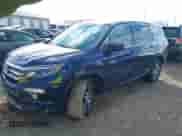 2017 Honda Pilot EX-L z VIN 5FNYF6H50HB070065, wystawiony jako IAAI lot #41242528 z przebiegiem 105 320 mil mil oraz . Historia ofert i sprzedaży dostępna na DreamBid. Obrazek 2.