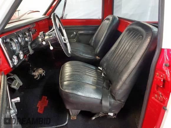 1969 Chevrolet Silverado 1500 z VIN CE149F881768, wystawiony jako Copart lot #69405485 z przebiegiem Nie podano mil oraz Czysty tytuł • Clean title. Historia ofert i sprzedaży dostępna na DreamBid. Obrazek 7.