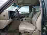 2004 Chevrolet Tahoe Z71 with VIN 1GNEK13Z44R310676, listed as a Copart auction lot 84436695 with 205,493 mi miles and Salvage title. Bid and sale history available at DreamBid. Image 7.