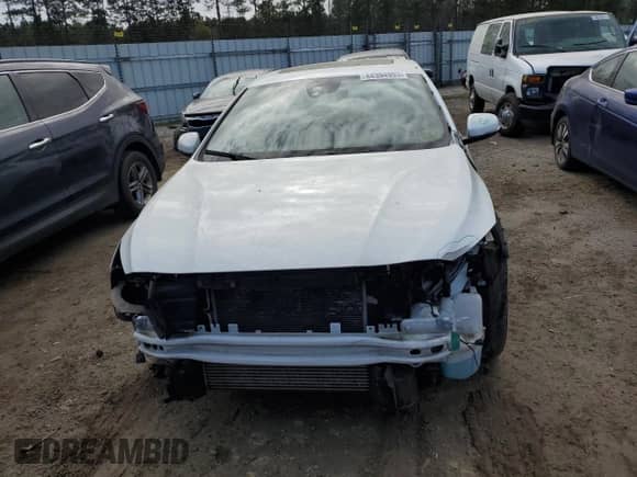 2015 Volvo S60 T6 Drive-E with VIN YV149MFK8F1345555, listed as a Copart auction lot 44394993 with 109,255 mi miles and . Bid and sale history available at DreamBid. Image 5.