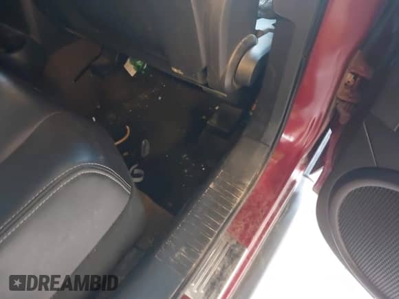 2014 Jeep Compass Latitude с VIN 1C4NJCEA3ED758128, выставлен на аукционе IAAI как лот 42999716 с пробегом 109 779 миль миль и . История ставок и продаж доступна на DreamBid. Изображение 8.