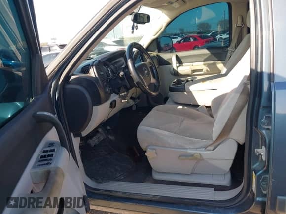 2007 Chevrolet Silverado 1500 2LT с VIN 2GCEC130271731638, выставлен на аукционе IAAI как лот 41146751 с пробегом 203 429 миль миль и . История ставок и продаж доступна на DreamBid. Изображение 5.