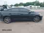 2018 Hyundai Elantra Value Edition с VIN 5NPD84LF5JH272565, выставлен на аукционе IAAI как лот 42698095 с пробегом 84 186 миль миль и . История ставок и продаж доступна на DreamBid. Изображение 14.