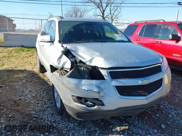 2011 Chevrolet Traverse 1LT с VIN 1GNKRGED1BJ255070, выставлен на аукционе IAAI как лот 41209020 с пробегом Не указан миль и . История ставок и продаж доступна на DreamBid. Изображение 1.