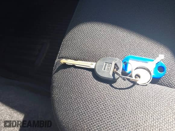 2011 Chevrolet Colorado 1LT z VIN 1GCHTCFE4B8111542, wystawiony jako IAAI lot #43481988 z przebiegiem 79 644 mil mil oraz . Historia ofert i sprzedaży dostępna na DreamBid. Obrazek 11.