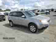 2010 Subaru Forester X с VIN JF2SH6AC3AH761428, выставлен на аукционе Copart как лот 82136755 с пробегом 126 817 миль миль и Списание • Salvage title. История ставок и продаж доступна на DreamBid. Изображение 4.