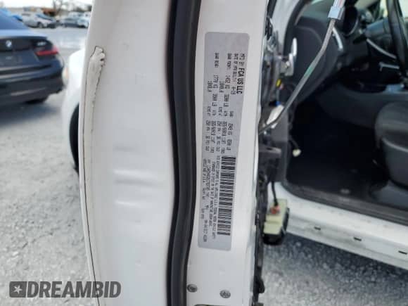 2019 Dodge Durango SXT with VIN 1C4RDHAG2KC769705, listed as a Copart auction lot 67413025 with 198,889 mi miles and Salvage title. Bid and sale history available at DreamBid. Image 14.