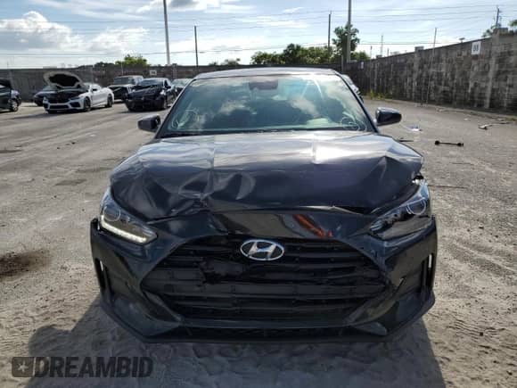 2020 Hyundai Veloster 2.0 z VIN KMHTG6AF5LU030585, wystawiony jako Copart lot #67114883 z przebiegiem 25 577 mil mil oraz . Historia ofert i sprzedaży dostępna na DreamBid. Obrazek 5.