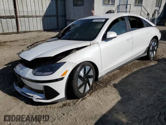 2024 Hyundai Ioniq 6 SE Standard Range с VIN KMHM14AB1RA076870, выставлен на аукционе Copart как лот 85745445 с пробегом Не указан миль и Списание • Salvage title. История ставок и продаж доступна на DreamBid. Изображение 1.