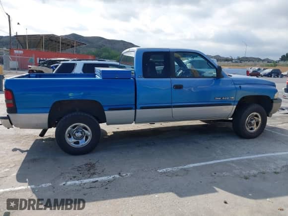 1998 Dodge 1500 with VIN 3B7HF12ZXWG189330, listed as a IAAI auction lot 42057283 with Not provided miles and . Bid and sale history available at DreamBid. Image 12.