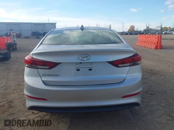 2018 Hyundai Elantra SEL z VIN 5NPD84LF8JH300231, wystawiony jako IAAI lot #43563122 z przebiegiem 157 283 mil mil oraz . Historia ofert i sprzedaży dostępna na DreamBid. Obrazek 16.