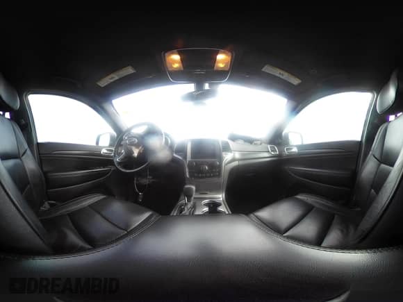 2018 Jeep Grand Cherokee Laredo z VIN 1C4RJEAG7JC450922, wystawiony jako IAAI lot #41169294 z przebiegiem 158 689 mil mil oraz . Historia ofert i sprzedaży dostępna na DreamBid. Obrazek 21.