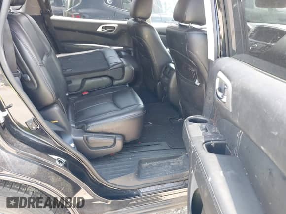 2014 Nissan Pathfinder Platinum z VIN 5N1AR2MM2EC709839, wystawiony jako IAAI lot #42309403 z przebiegiem 135 551 mil mil oraz . Historia ofert i sprzedaży dostępna na DreamBid. Obrazek 8.