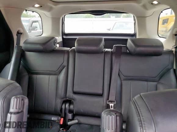 2017 Land Rover Discovery SE with VIN SALRGBBVXHA047333, listed as a Copart auction lot 61579075 with 84,808 mi miles and Salvage title. Bid and sale history available at DreamBid. Image 10.