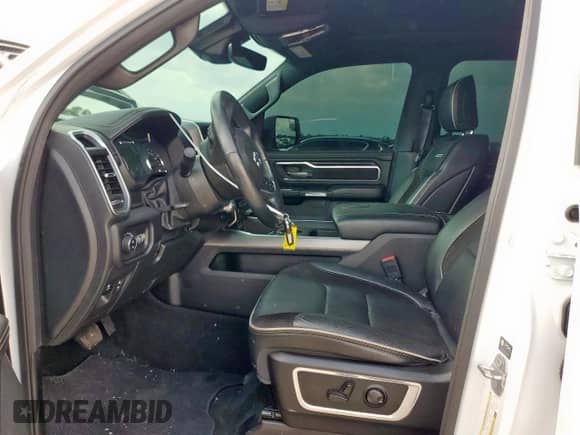 2023 Ram 1500 Laramie z VIN 1C6SRFJT1PN563119, wystawiony jako Copart lot #69924575 z przebiegiem 50 893 mil mil oraz Szkoda całkowita • Salvage title. Historia ofert i sprzedaży dostępna na DreamBid. Obrazek 7.