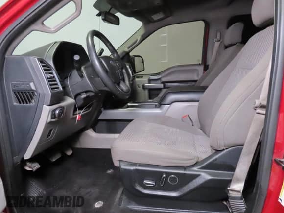 2017 Ford F-150 XL z VIN 1FTEW1CG4HKE36160, wystawiony jako Copart lot #86520065 z przebiegiem 86 620 mil mil oraz Czysty tytuł • Clean title. Historia ofert i sprzedaży dostępna na DreamBid. Obrazek 9.