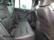 2013 Volkswagen Tiguan SE z VIN WVGAV3AX2DW607051, wystawiony jako Copart lot #44391625 z przebiegiem 61 220 mil mil oraz Szkoda całkowita • Salvage title. Historia ofert i sprzedaży dostępna na DreamBid. Obrazek 12.